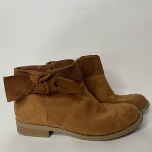 Girls Booties Size 4